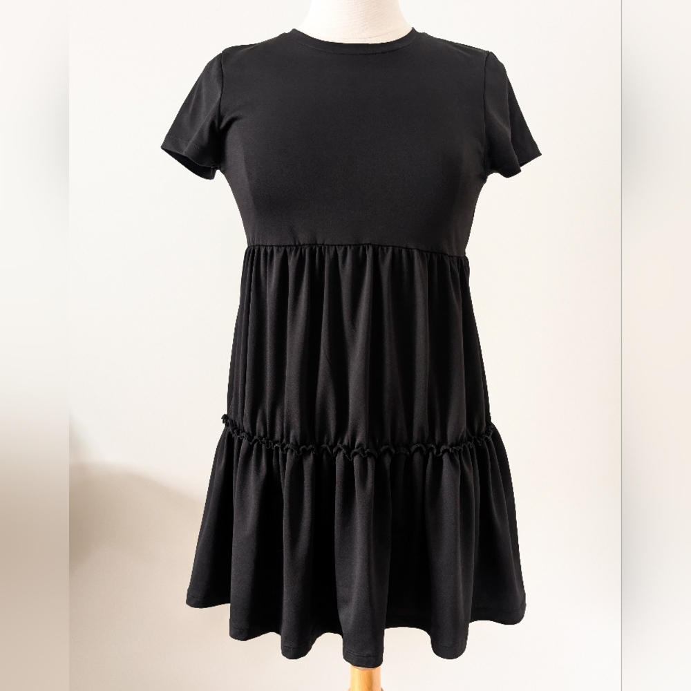 Streetwear Society black babydoll tiered mini dress SMALL
